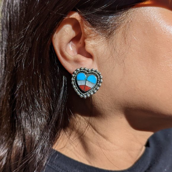 Zuni Heart Shaped Earrings, Sterling Silver Multi Stones Handmade Jewelry *** - Picture 4 of 8